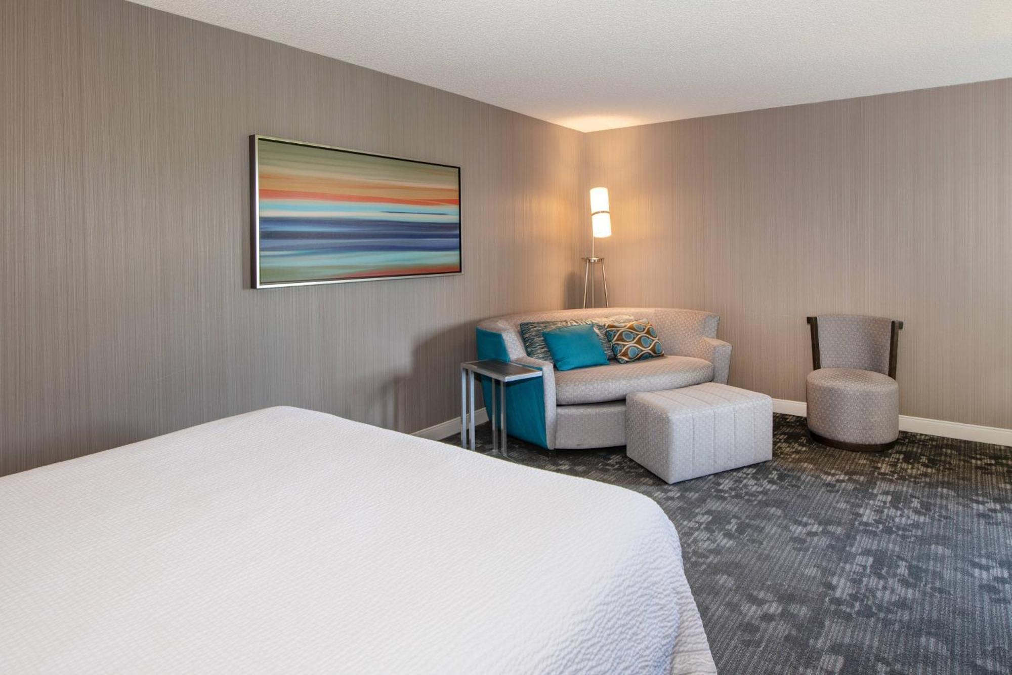Courtyard By Marriott Oakland Airport Hotel Exterior foto