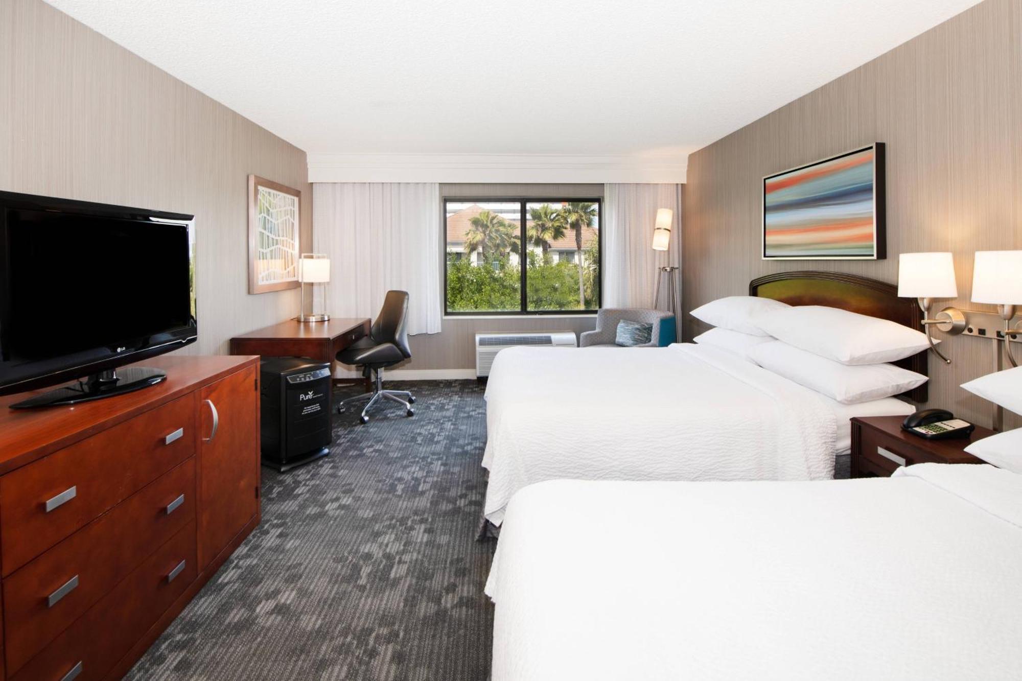 Courtyard By Marriott Oakland Airport Hotel Exterior foto